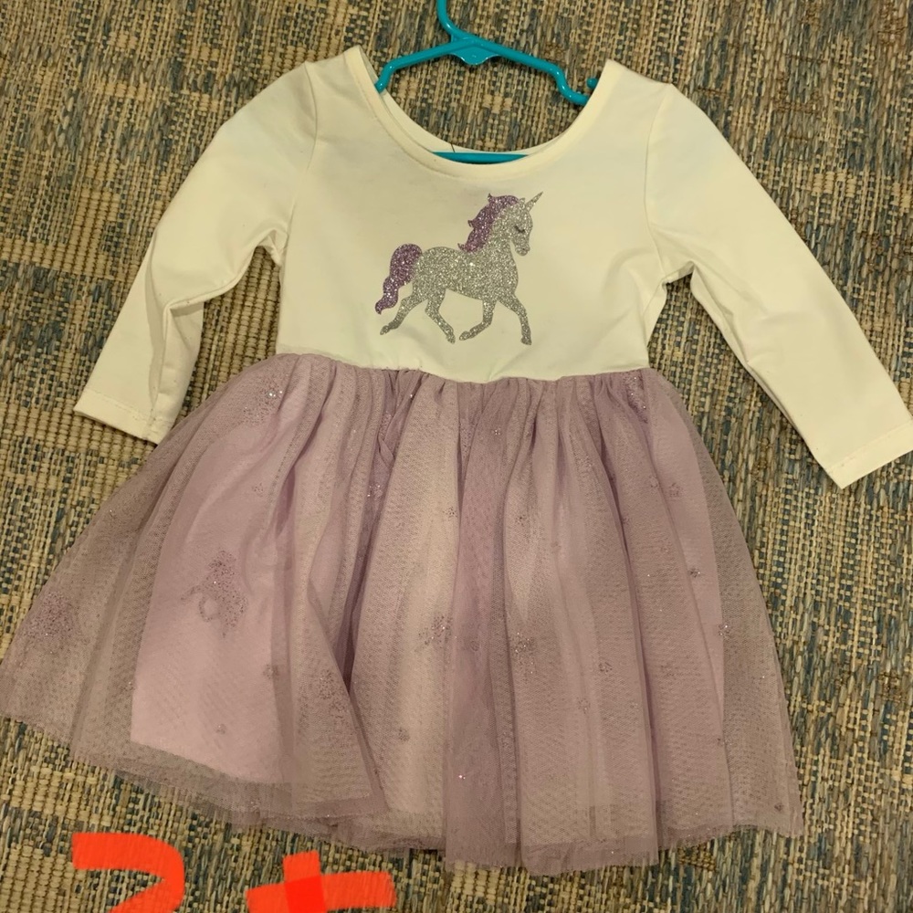 Toddler dresses (2t)